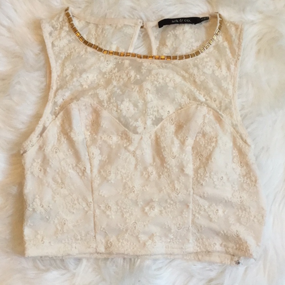 White crop top!